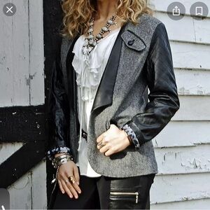 Tasha Pollizzi Lennox Jacket Blazer Size Small